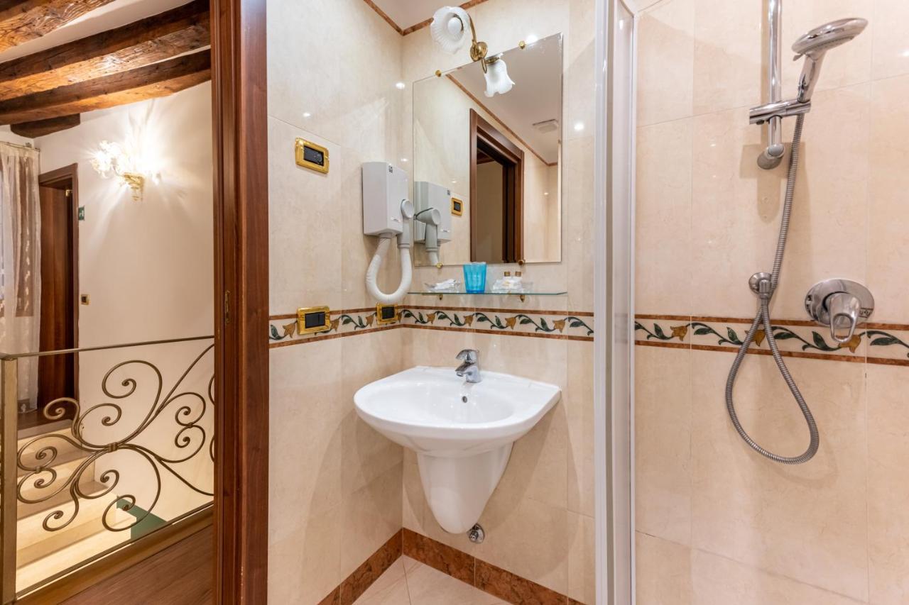 Apartamento Ca' Pinelli Venecia Exterior foto